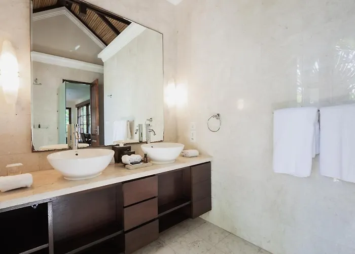 5 Star Bali Karuna 4 Bedrooms *