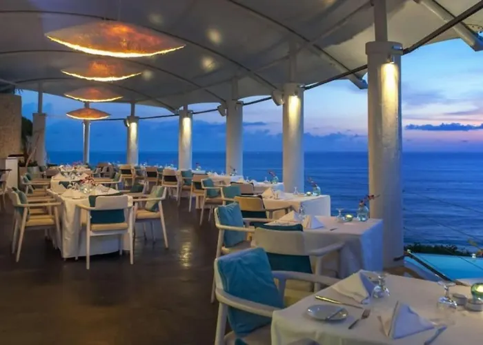 فيلة 5 Star Bali Karuna 4 Bedrooms أُلُواتو