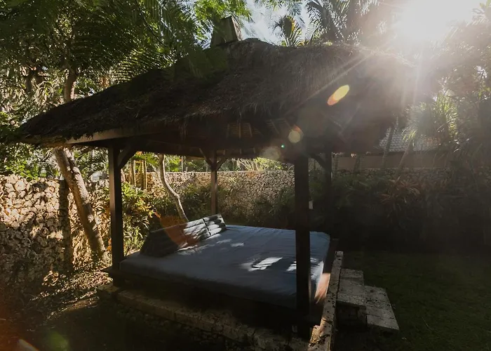 فيلة 5 Star Bali Karuna 4 Bedrooms أُلُواتو