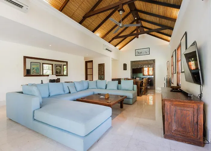 5 Star Bali Karuna 4 Bedrooms فيلة أُلُواتو